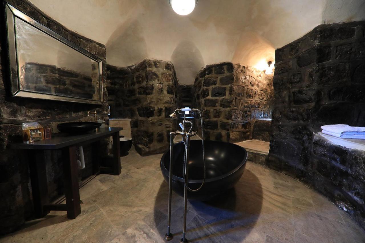 Hotel Dona Castle à Tibériade Extérieur photo