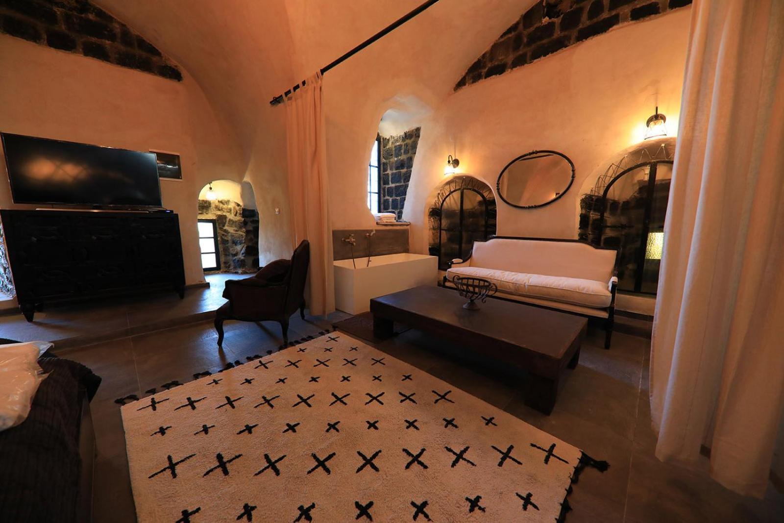 Hotel Dona Castle à Tibériade Extérieur photo