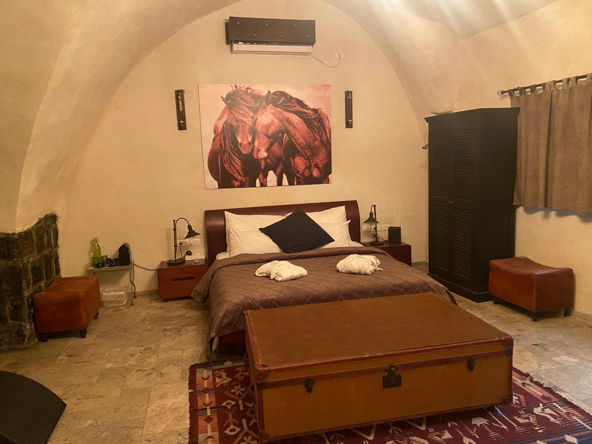 Hotel Dona Castle à Tibériade Extérieur photo